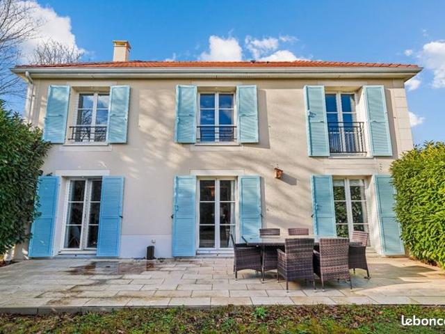 Maison 7 pièces 150 m²