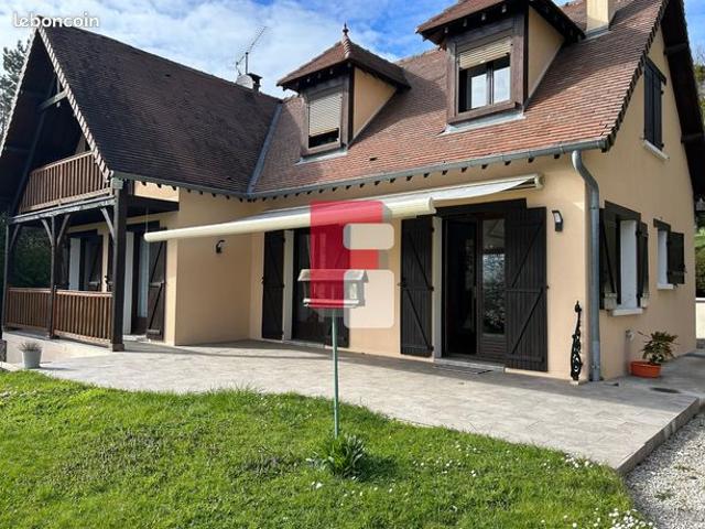 Maison 7 pièces 150 m²