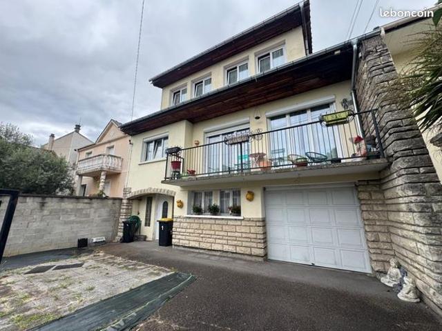Maison 7 pièces 150 m²