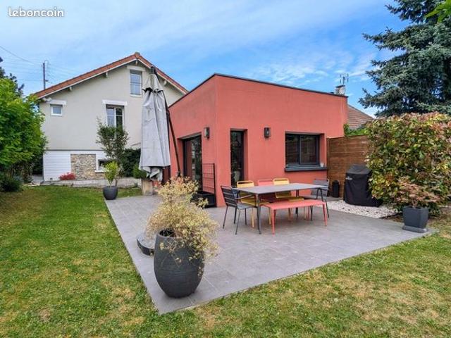 Maison 7 pièces 130 m²