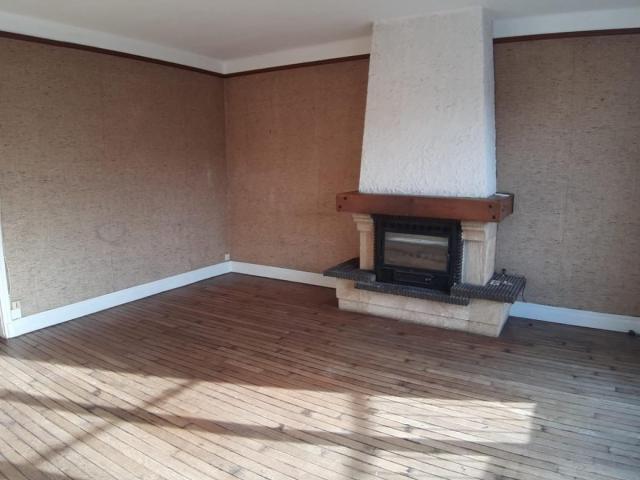 Maison 7 pièces, 150 m² à louer à Montcornet 02340