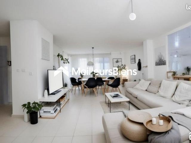 Maison 7 pièces 151 m²