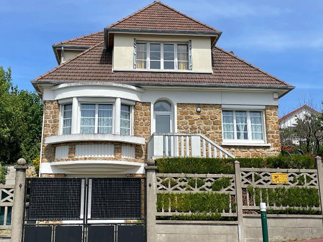 Maison 7 pièces 151 m²