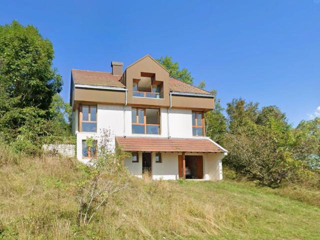 Maison 7 pièces 151 m²
