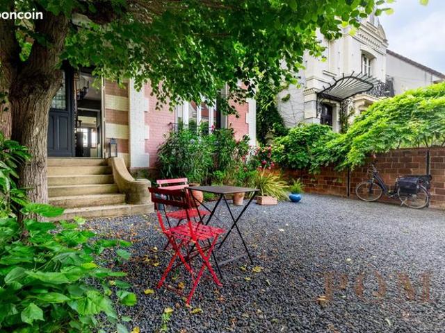 Maison 7 pièces 151 m²