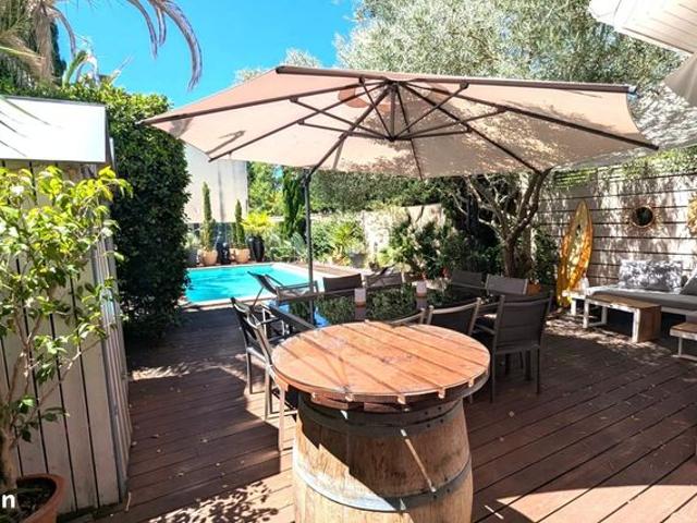 Maison 7 pièces 151 m²