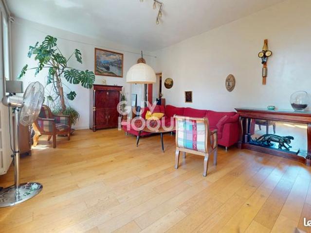 Maison 7 pièces 151 m²