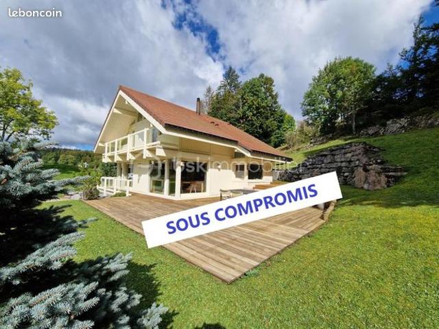 Maison 7 pièces 151 m²