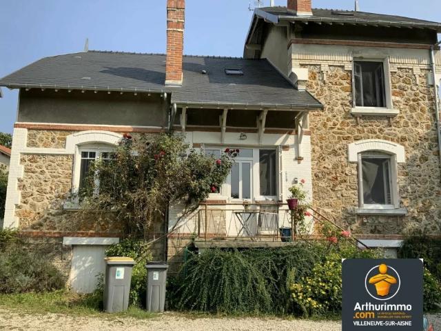 Maison 7 pièces 151 m²