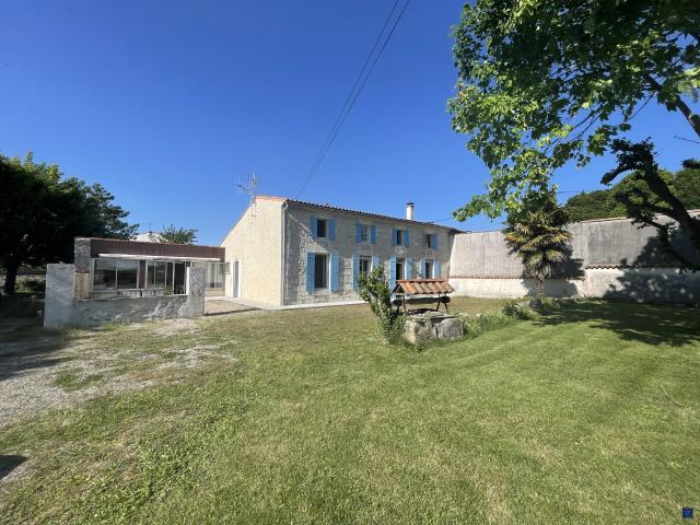 Maison 7 pièces 151 m²
