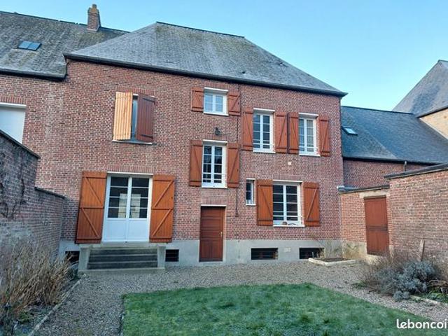 Maison 7 pièces 151 m²