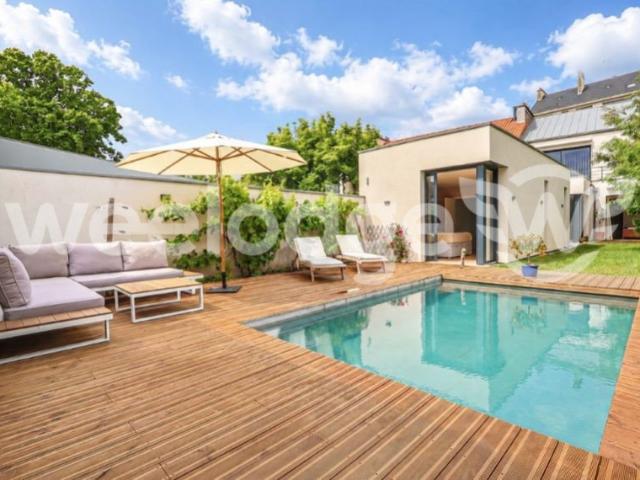 Maison 7 pièces 151 m²