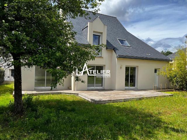 Maison 7 pièces 151 m²