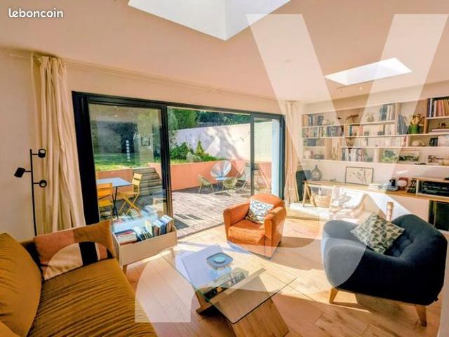 Maison 7 pièces 151 m²