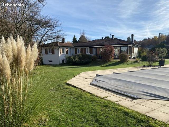 Maison 7 pièces 151 m²