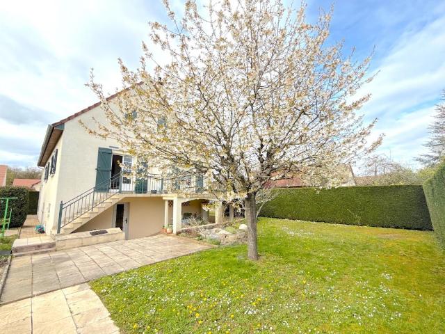 Maison 7 pièces 151 m²