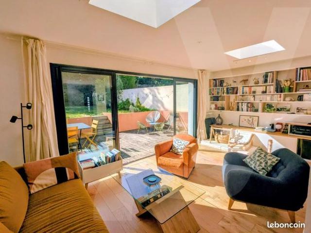 Maison 7 pièces 151 m²
