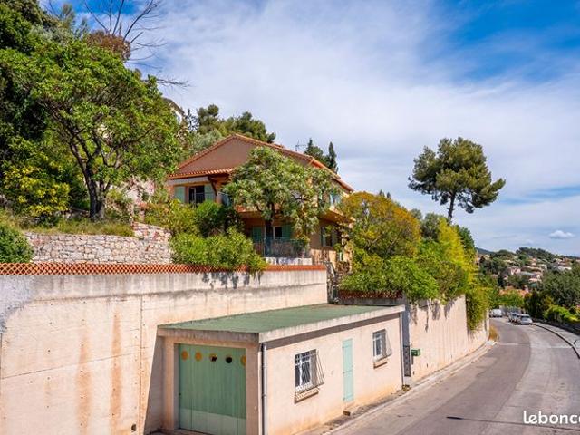 Maison 7 pièces 151 m²