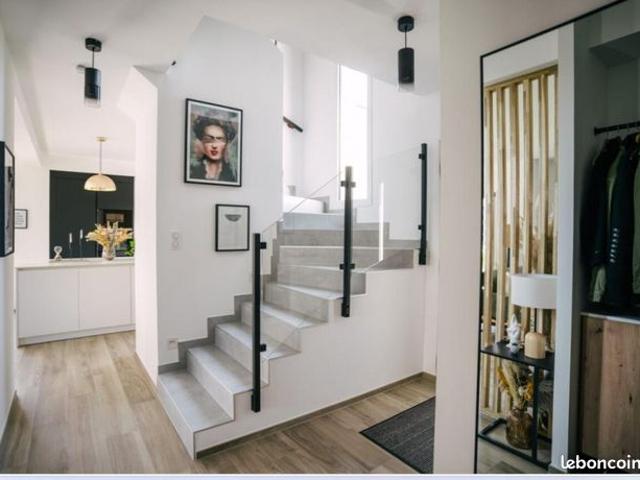 Maison 7 pièces 151 m²