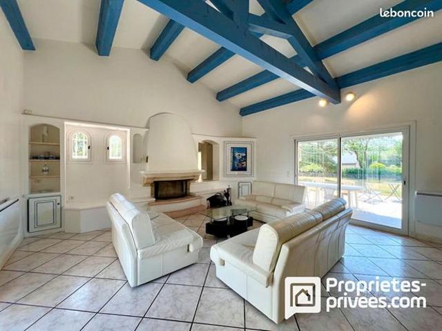 Maison 7 pièces 151 m²