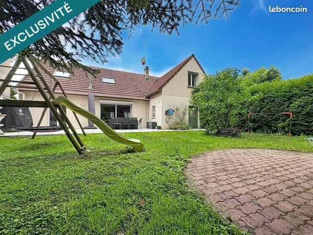Maison 7 pièces 151 m²