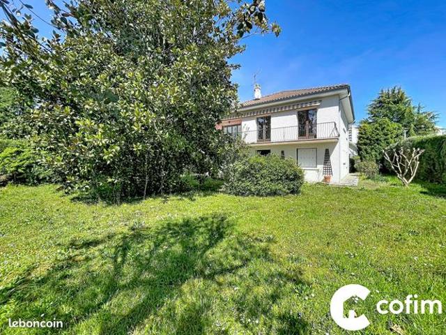 Maison 7 pièces 151 m²