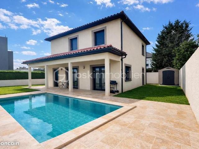 Maison 7 pièces 151 m²