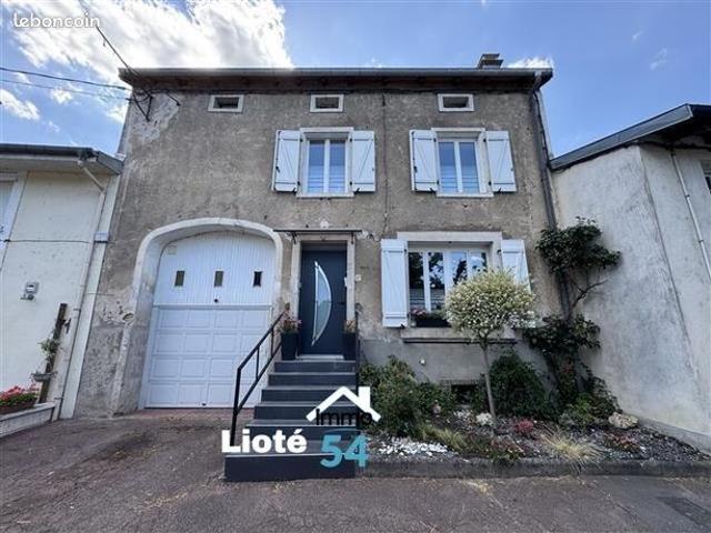 Maison 7 pièces 151 m²