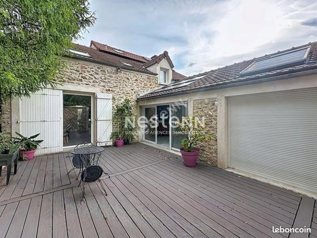 Maison 7 pièces 151 m²