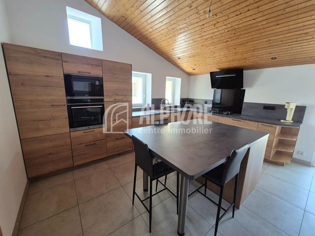 Maison 7 pièces 151 m²