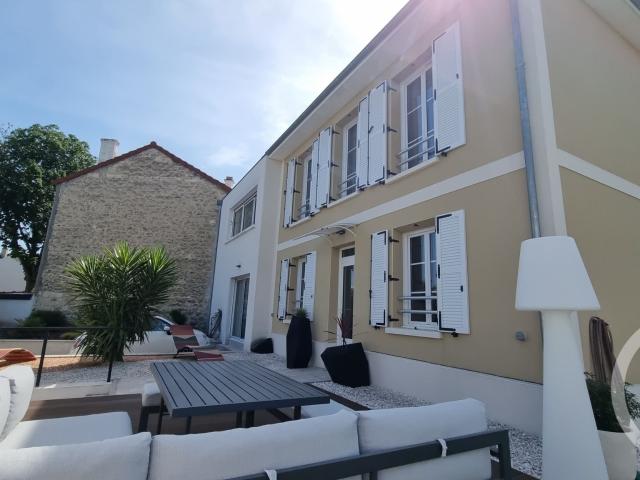 Maison 7 pièces 151 m²