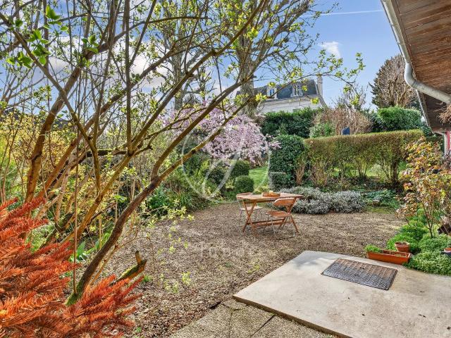 Maison 7 pièces 151 m²