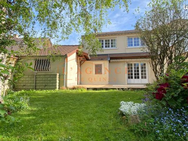 Maison 7 pièces 151 m²