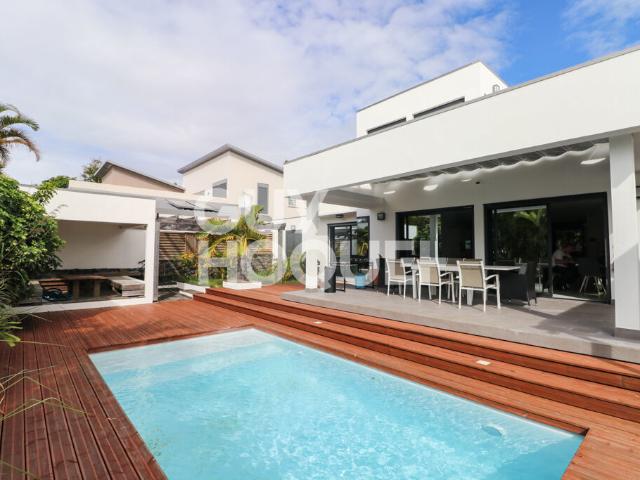 Maison 7 pièces 151 m²