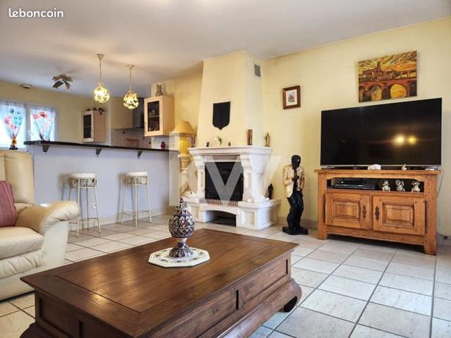 Maison 7 pièces 151 m²