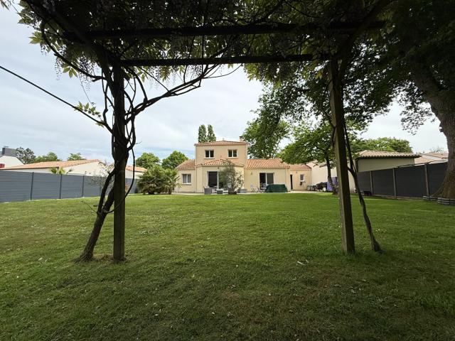 Maison 7 pièces 151 m²