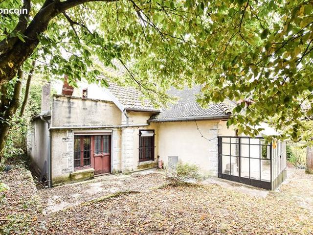 Maison 7 pièces 151 m²