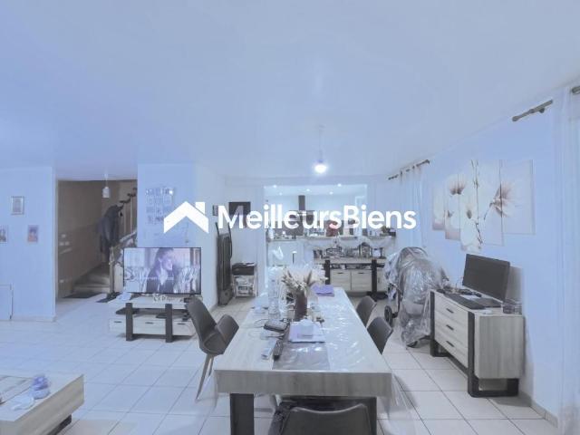Maison 7 pièces 151 m²