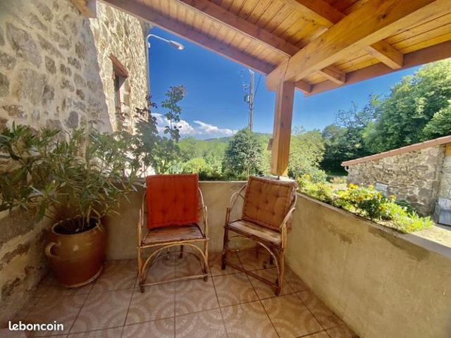 Maison 7 pièces 151 m²