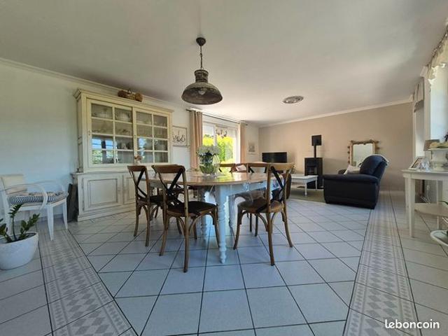 Maison 7 pièces 151 m²