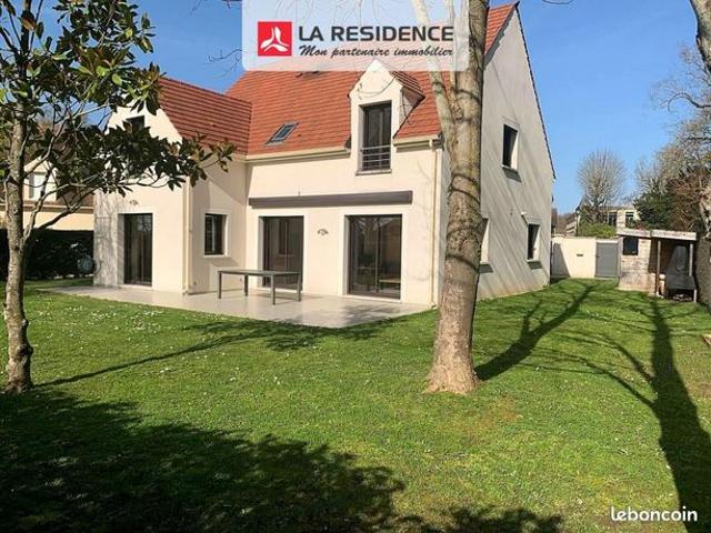 Maison 7 pièces 151 m²