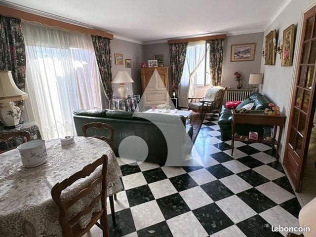 Maison 7 pièces 151 m²