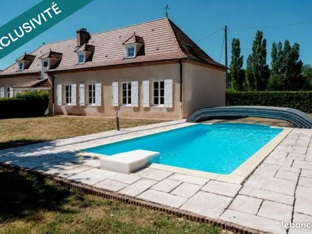 Maison 7 pièces 151 m²