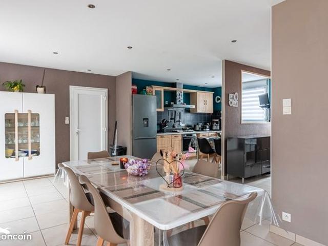 Maison 7 pièces 152 m²