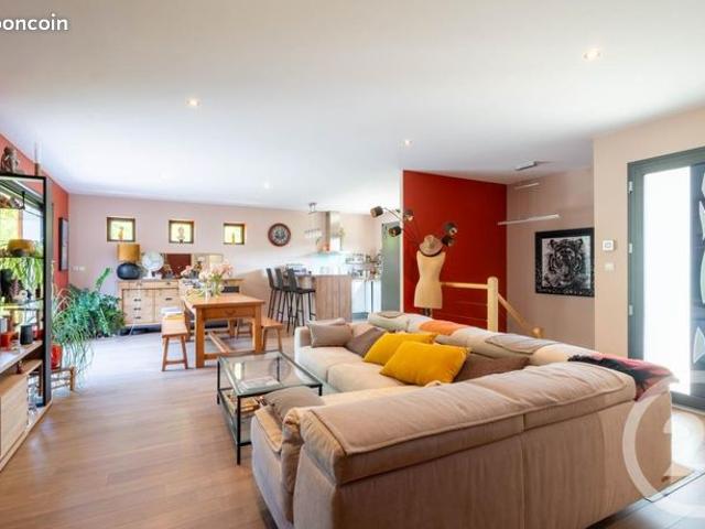 Maison 7 pièces 152 m²