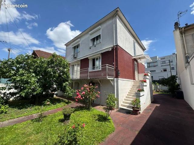 Maison 7 pièces 152 m²