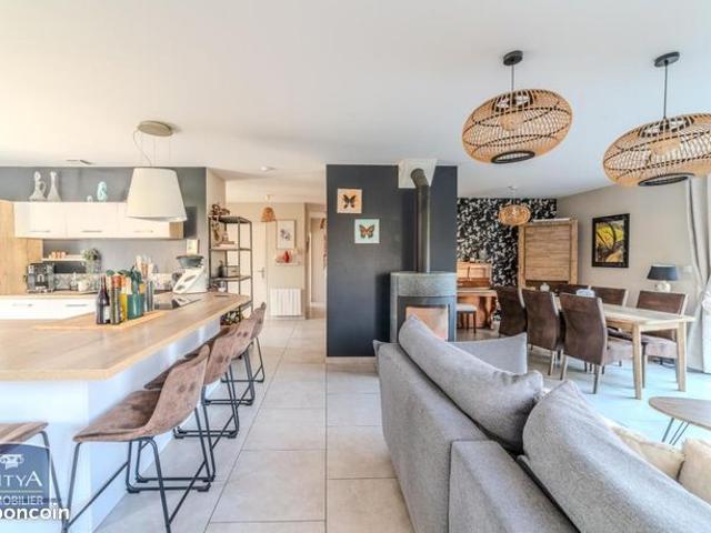 Maison 7 pièces 153 m²