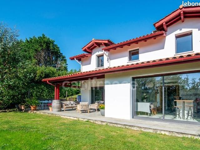 Maison 7 pièces 153 m²