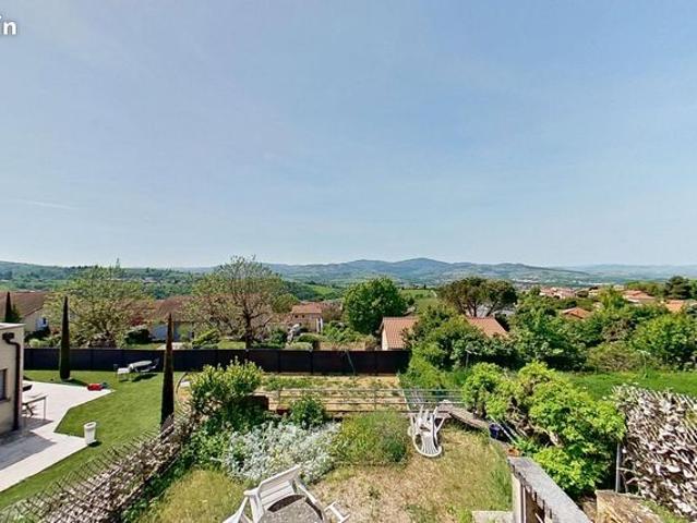 Maison 7 pièces 153 m²