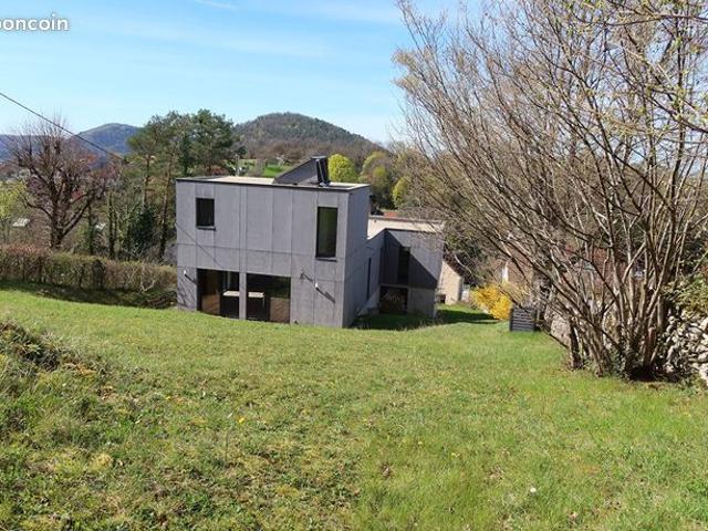 Maison 7 pièces 153 m²